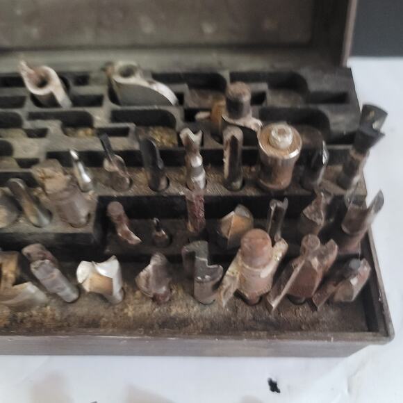 Router bits Lot of various sizes and shapes - Picture 3 of 6